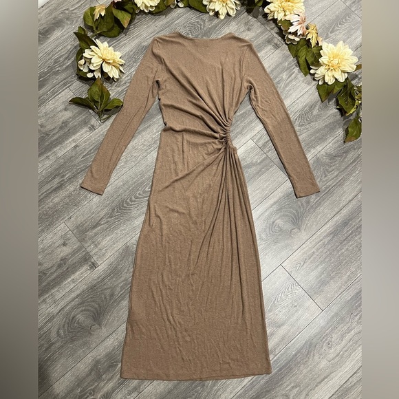 NWOT! Revolve LNA Ami Rib cut out Dress in Mushroom size S - Picture 8 of 12